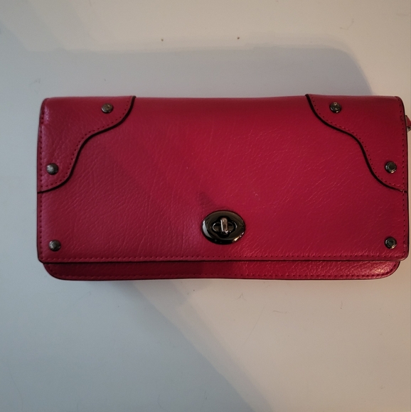 Handbags - COACH Mercer Accordion Zip Wallet In Grain Leather PINK